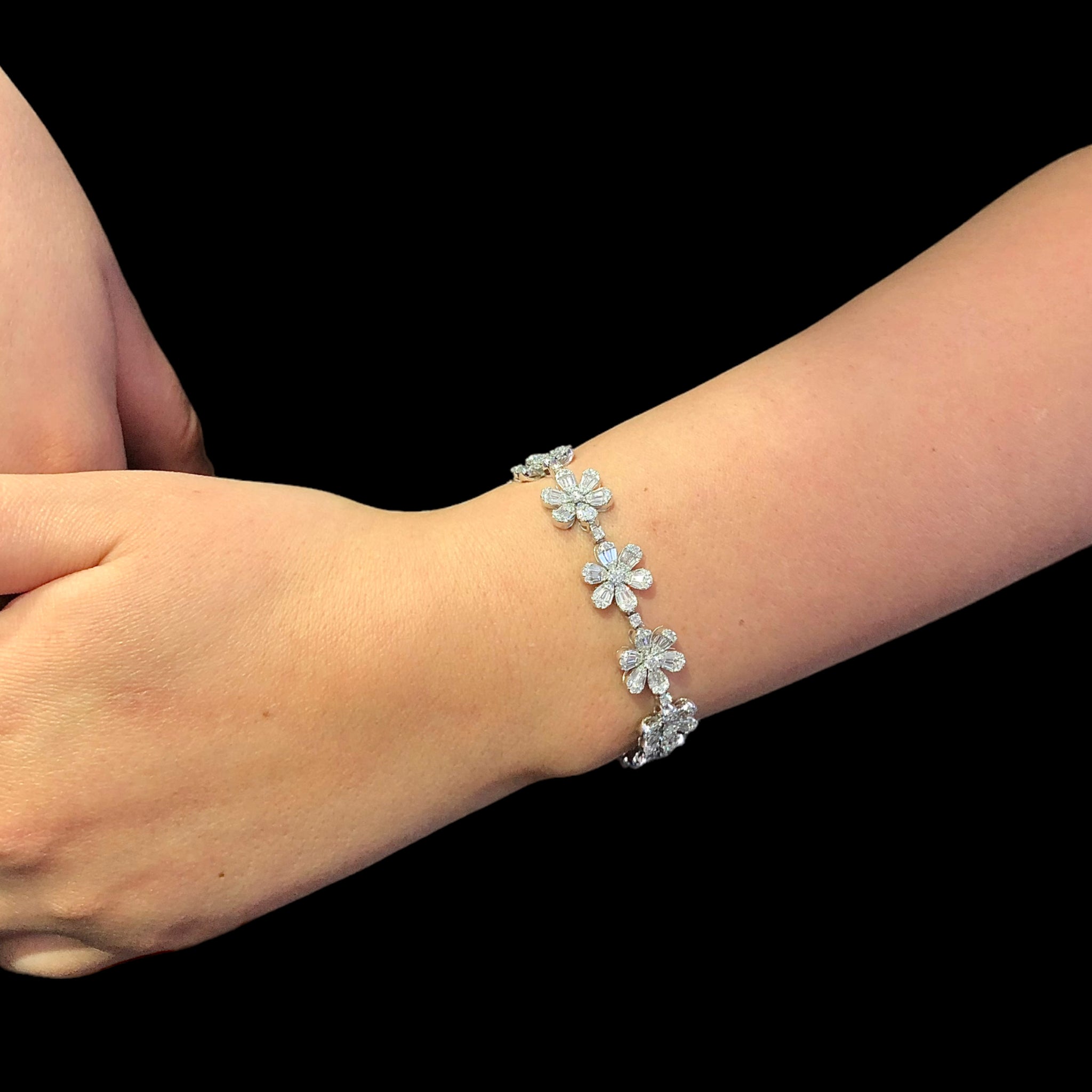 The Flower Bracelet
