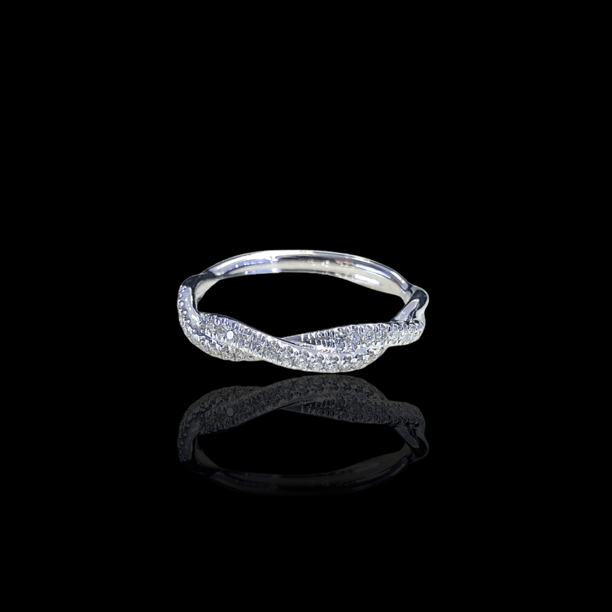 Twist Diamond Band